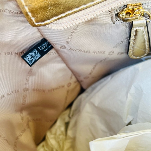 Michael Kors xlarge chain gold signature tote&wallet pale gold NWT - Picture 12 of 15